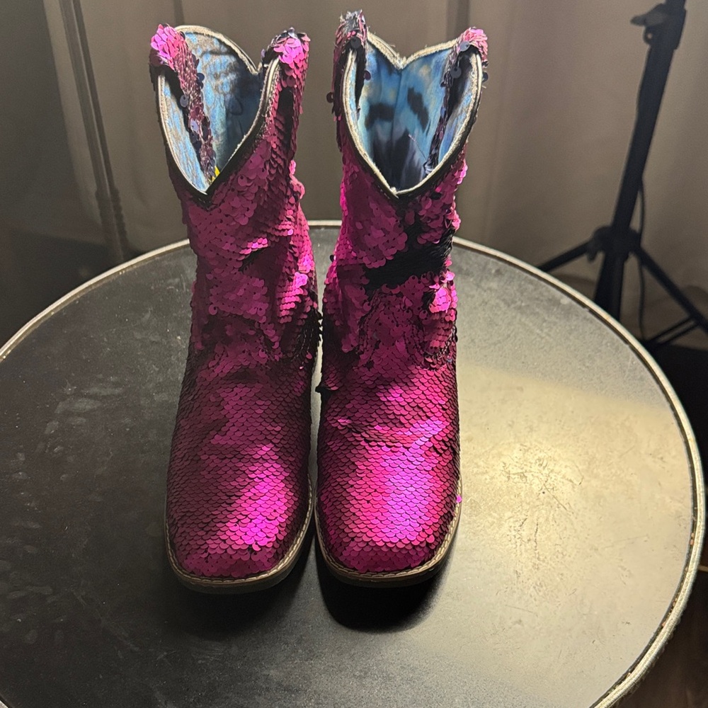 New Without Tags Laredo Kids Shimmering Fuchsia Boots